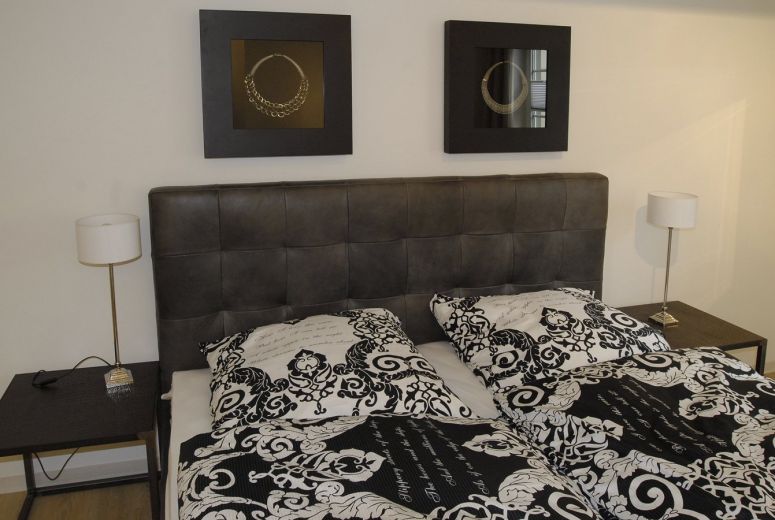 Carlstadt: 2-Zimmer-Wohnung mit Balkon in bester Lage