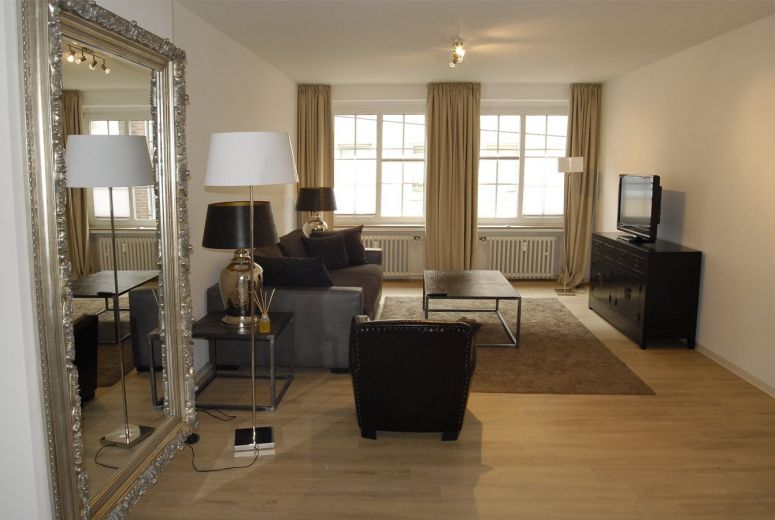 Carlstadt: 2-Zimmer-Wohnung mit Balkon in bester Lage