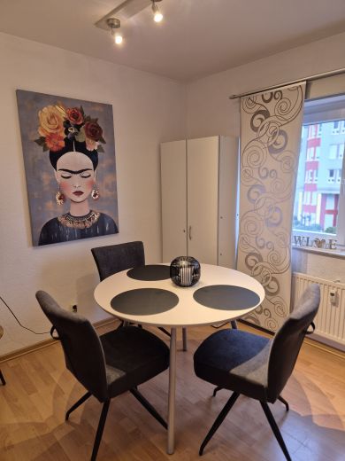 Helle komfortabel und zentral gelegene Wohnung