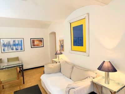 Stylische 2-Zimmer-Wohnung in Top Lage von Pempelfort