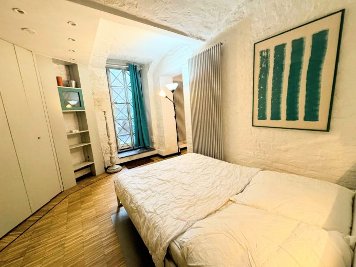 Stylische 2-Zimmer-Wohnung in Top Lage von Pempelfort