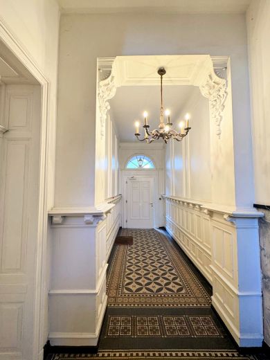 Stylische 2-Zimmer-Wohnung in Top Lage von Pempelfort