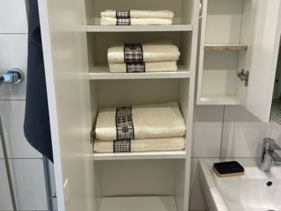 Gehobene Lage, gr&uuml;n, gut angebunden: Moderne Whg  mit Balkon, kurze Wege zur Natur und in die Stadt!