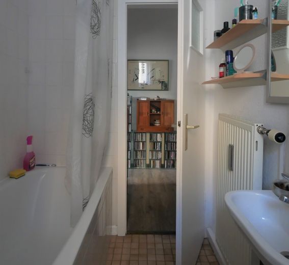 Sch&ouml;ne helle 50m2 Wohnung zur Zwischenmiete