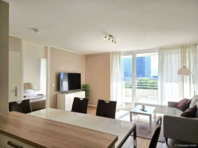 Moderne 2-Zimmer-Wohnung mit Balkon in M&uuml;nchen - Schwabing