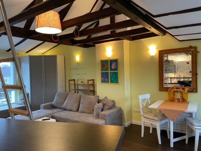 Modern m&ouml;bliertes Apartment in guter ruhiger Lage N&auml;he Buerer Innenstadt, Internet aktiv.