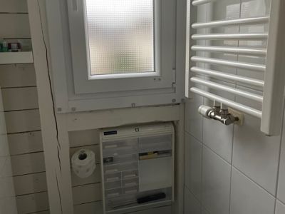 Modern m&ouml;bliertes Apartment in guter ruhiger Lage N&auml;he Buerer Innenstadt, Internet aktiv.