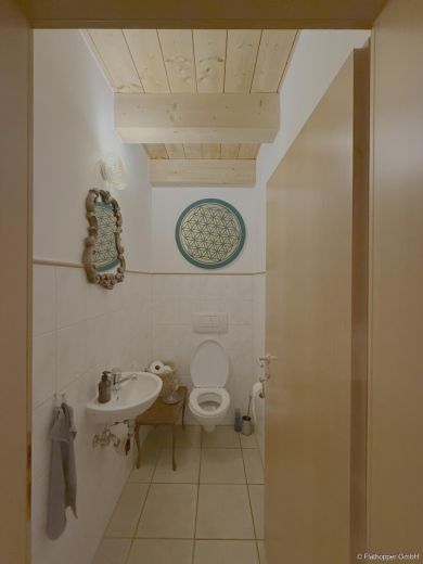 Gro&szlig;z&uuml;gige Wohnung mit Terrasse, Garten und Autostellplatz in Kolbermoor