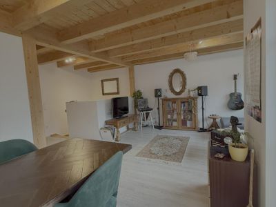 Gro&szlig;z&uuml;gige Wohnung mit Terrasse, Garten und Autostellplatz in Kolbermoor