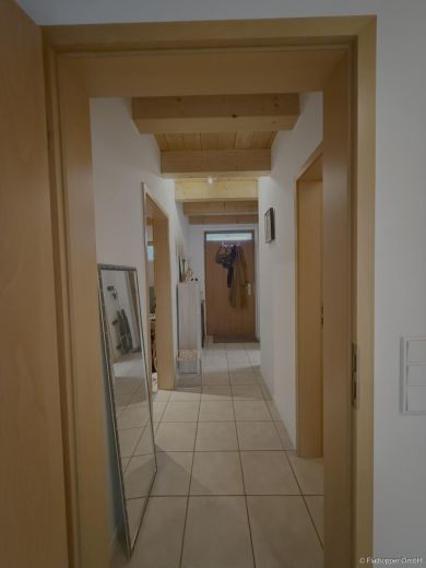 Gro&szlig;z&uuml;gige Wohnung mit Terrasse, Garten und Autostellplatz in Kolbermoor