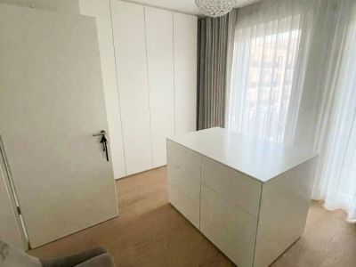 vierzig549 Heerdt: Stylische 5-Zimmer-Wohnung mit Stadthaus-Charakter
