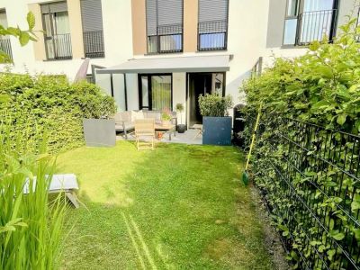 vierzig549 Heerdt: Stylische 5-Zimmer-Wohnung mit Stadthaus-Charakter