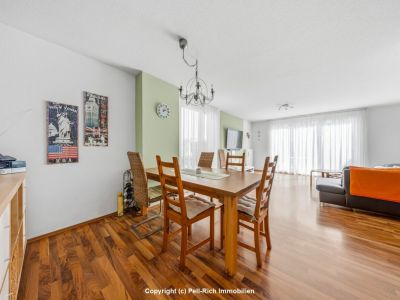 LEBENSRAUM: Reihenendhaus mit Garten in Karlsruhe-Neureut zur Vermietung