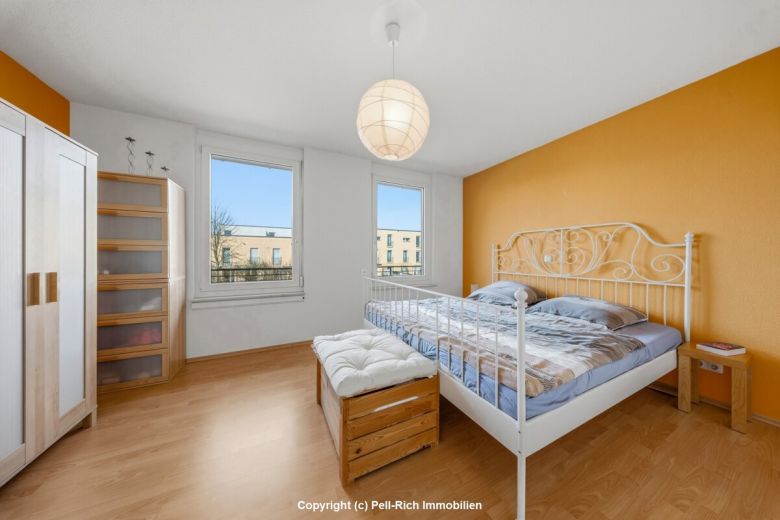 LEBENSRAUM: Reihenendhaus mit Garten in Karlsruhe-Neureut zur Vermietung