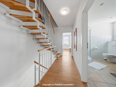 LEBENSRAUM: Reihenendhaus mit Garten in Karlsruhe-Neureut zur Vermietung