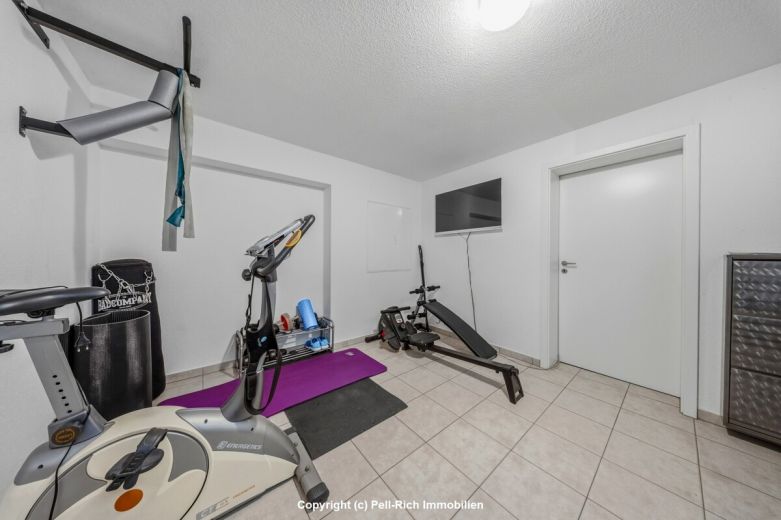 LEBENSRAUM: Reihenendhaus mit Garten in Karlsruhe-Neureut zur Vermietung