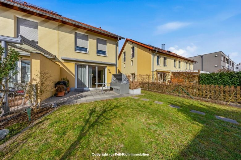 LEBENSRAUM: Reihenendhaus mit Garten in Karlsruhe-Neureut zur Vermietung