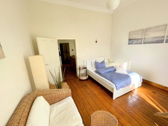 Sanierte Altbau-Wohnung in super Lage Unterbilk/Medienhafen