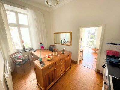 Sanierte Altbau-Wohnung in super Lage Unterbilk/Medienhafen