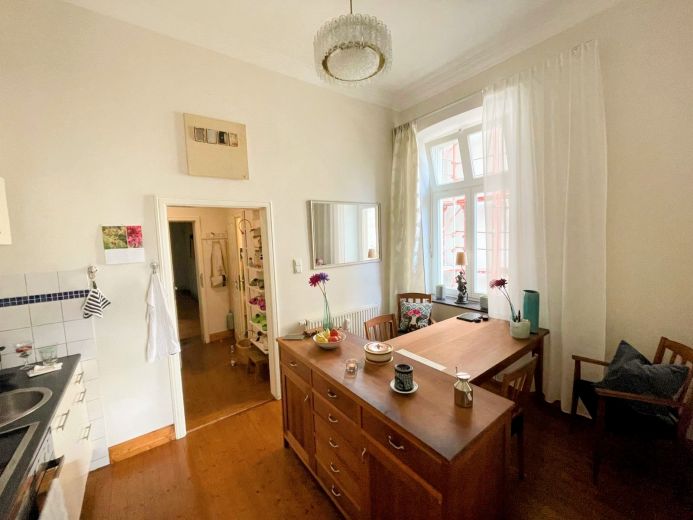 Sanierte Altbau-Wohnung in super Lage Unterbilk/Medienhafen