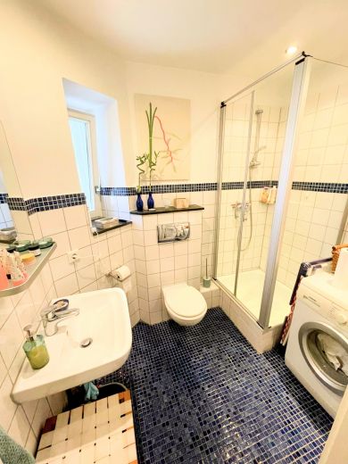 Sanierte Altbau-Wohnung in super Lage Unterbilk/Medienhafen