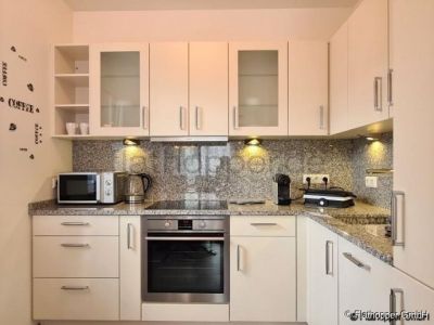 Helle 2-Zimmer-Wohnung in Schwabing mit Balkon