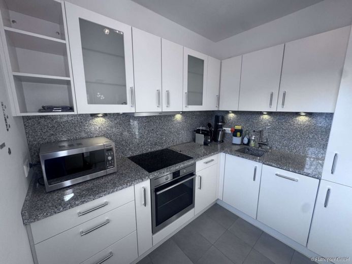 Helle 2-Zimmer-Wohnung in Schwabing mit Balkon