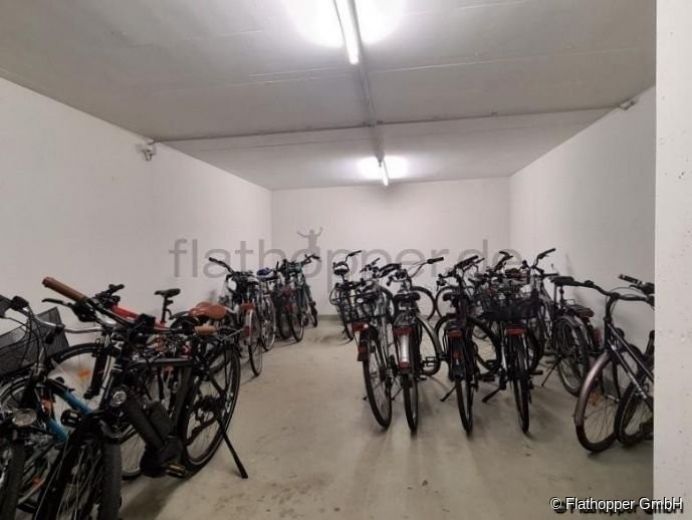 Helle 2-Zimmer-Wohnung in Schwabing mit Balkon