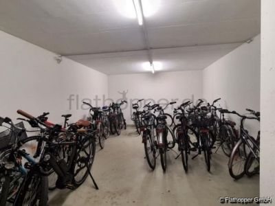 Helle 2-Zimmer-Wohnung in Schwabing mit Balkon