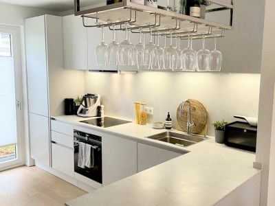 vierzig549 Heerdt: Stylische 5-Zimmer-Wohnung mit Stadthaus-Charakter