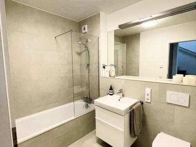 vierzig549 Heerdt: Stylische 5-Zimmer-Wohnung mit Stadthaus-Charakter