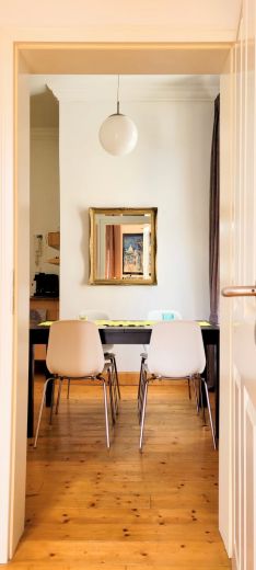 Sanierte Altbau-Wohnung in super Lage Unterbilk/Medienhafen