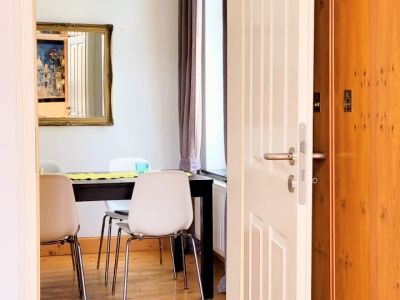 Sanierte Altbau-Wohnung in super Lage Unterbilk/Medienhafen