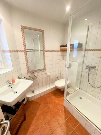 Sanierte Altbau-Wohnung in super Lage Unterbilk/Medienhafen