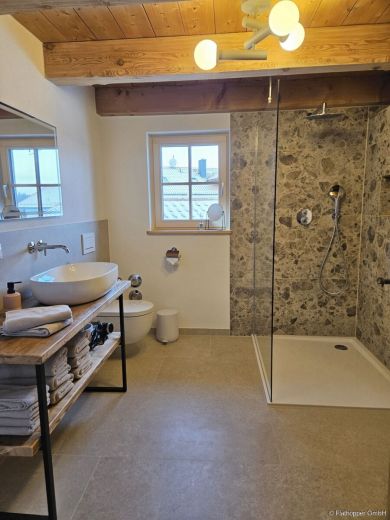 M&ouml;blierte 3-Zimmer-Wohnung mit Balkon in Tuntenhausen