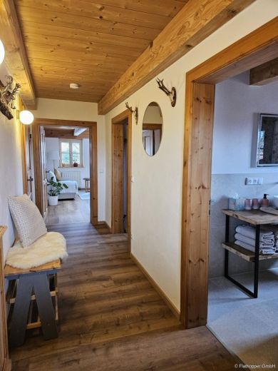 M&ouml;blierte 3-Zimmer-Wohnung mit Balkon in Tuntenhausen