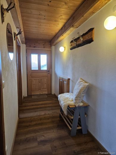 M&ouml;blierte 3-Zimmer-Wohnung mit Balkon in Tuntenhausen