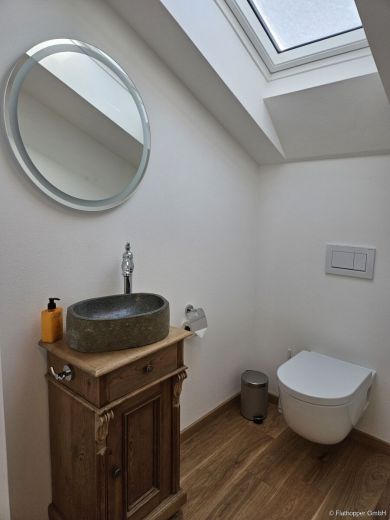 M&ouml;blierte 3-Zimmer-Wohnung mit Balkon in Tuntenhausen