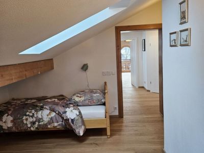 M&ouml;blierte 3-Zimmer-Wohnung mit Balkon in Tuntenhausen