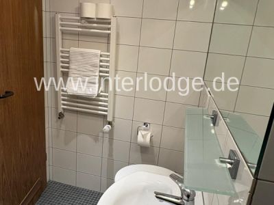 INTERLODGE Modern m&ouml;bliertes Apartment mit offener K&uuml;che in der Bochumer Innenstadt.