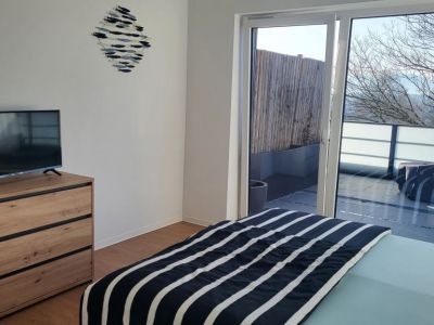 M&ouml;blierte Penthouse-Wohnung mit Dachterrasse in Kolbermoor