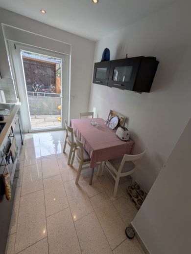 M&ouml;blierte 3-Zimmer-Wohnung in Stuttgart-Ost