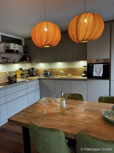 M&ouml;blierte 3-Zimmer-Wohnung mit Balkon in M&uuml;nchen - Haidhausen