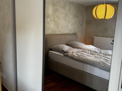 M&ouml;blierte 3-Zimmer-Wohnung mit Balkon in M&uuml;nchen - Haidhausen