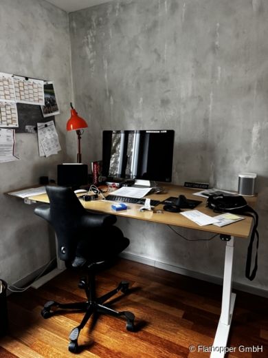 M&ouml;blierte 3-Zimmer-Wohnung mit Balkon in M&uuml;nchen - Haidhausen