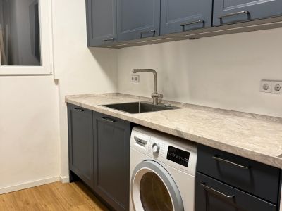 2-Zimmer Wohnung voll-m&ouml;bliert in Berlin-Moabit