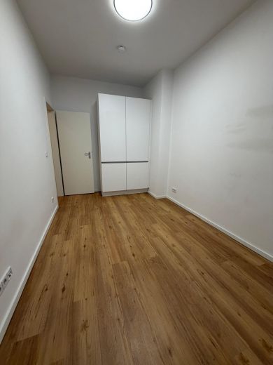 2-Zimmer Wohnung voll-m&ouml;bliert in Berlin-Moabit