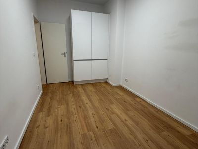 2-Zimmer Wohnung voll-m&ouml;bliert in Berlin-Moabit