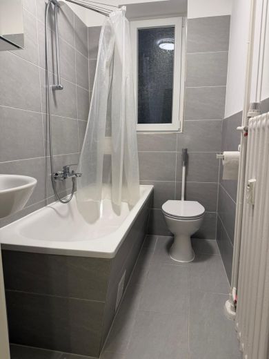 2-Zimmer Wohnung voll-m&ouml;bliert in Berlin-Moabit