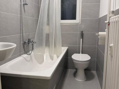 2-Zimmer Wohnung voll-m&ouml;bliert in Berlin-Moabit